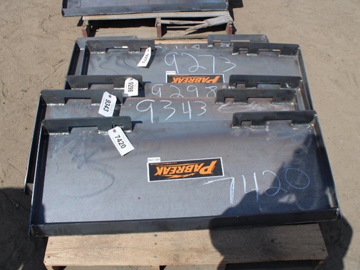 #7420-•-formed-skid-steer-plate-image-1