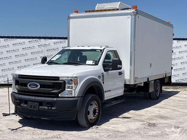 2020-ford-f550-image-1