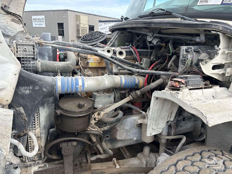 2007-freightliner-m2-112-tri-axle-dump-truck-image-7