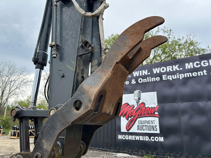 deere-160d-lc-image-9