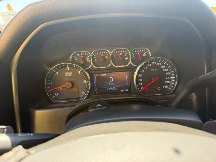 2015-chevrolet-silverado-1500-image-13