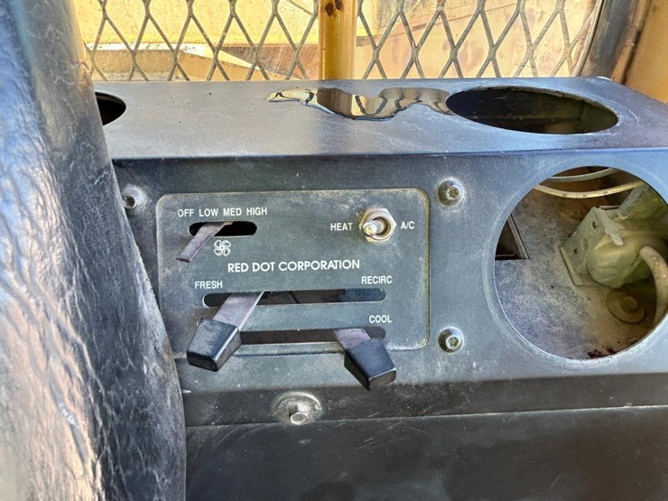 moxy-ha270-rock-truck-image-29