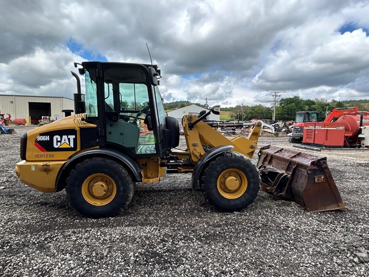 caterpillar-906h-image-5