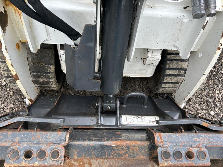 2024-bobcat-mt100-image-10