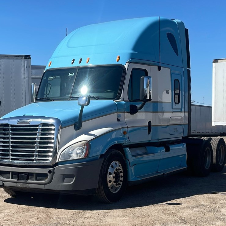 #202 • 2013 Freightliner Cascadia Semi-Tractor (Title In Delay) (Denmark, WI)