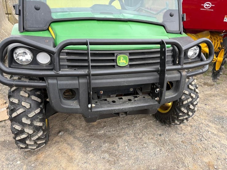 john-deere-gator-image-6