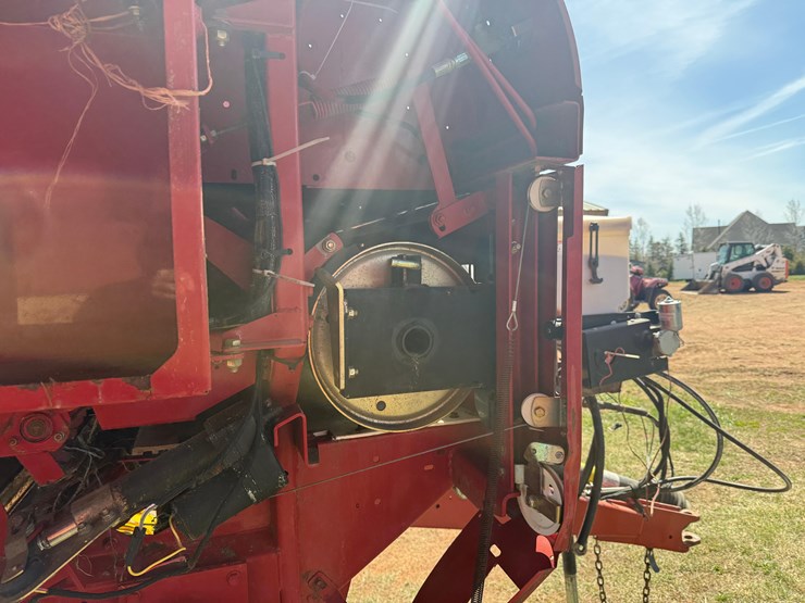 new-holland-br7090-image-8