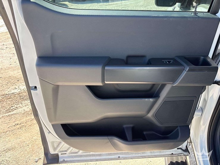 2022-ford-f150-image-28