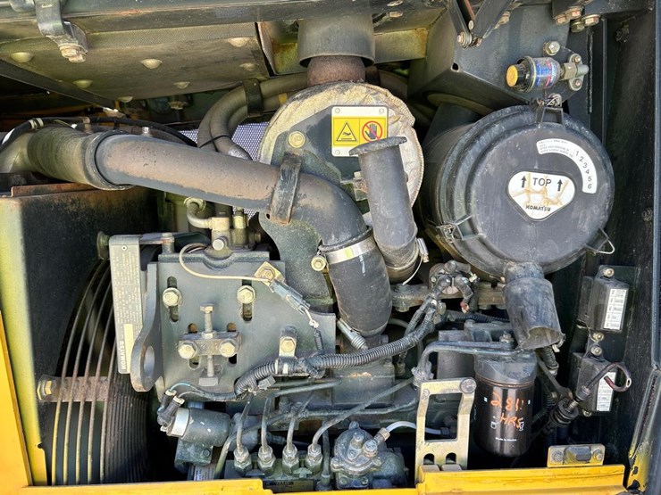 komatsu-d37ex-21-image-21