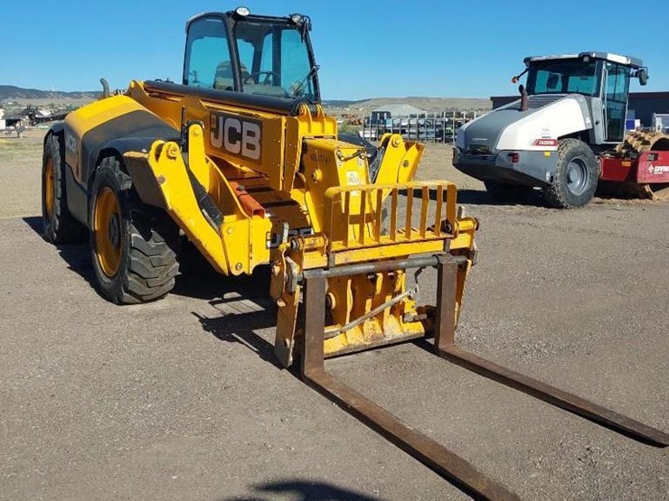 2014-jcb-535-140-image-2
