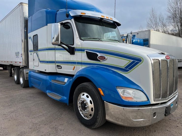2020-peterbilt-579-semi-image-1
