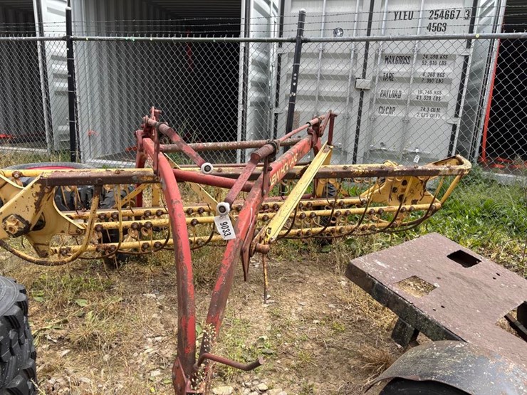 new-holland-256-image-4