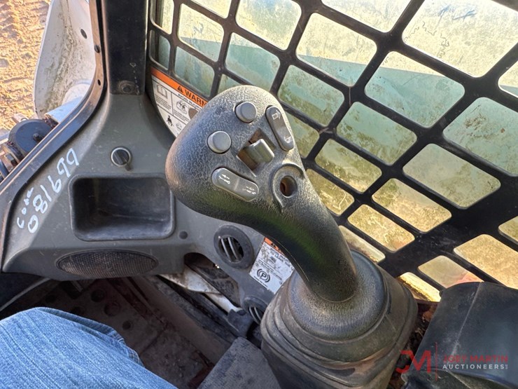 2017-bobcat-t650-image-18