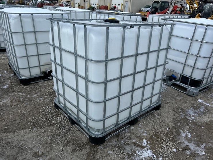 water-tank-tote-image-2