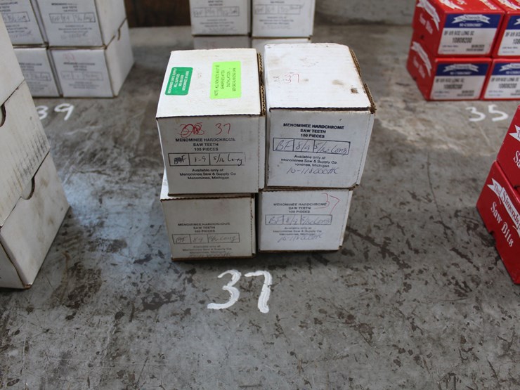 (4)-boxes-of-new-menominee-bf-8/9-5/16-long-saw-teeth-image-1