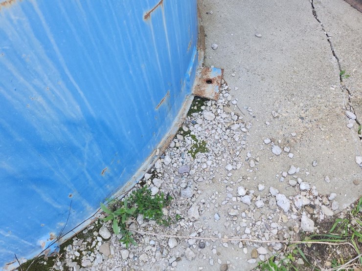 #4001-•-2400-gallon-oil-storage-tank-(mauston,-wi)-image-6