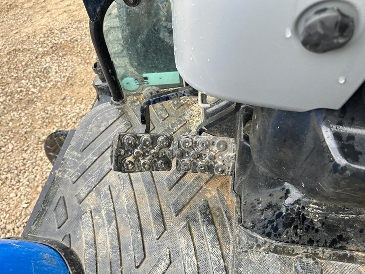 2015-new-holland-boomer-37-image-31