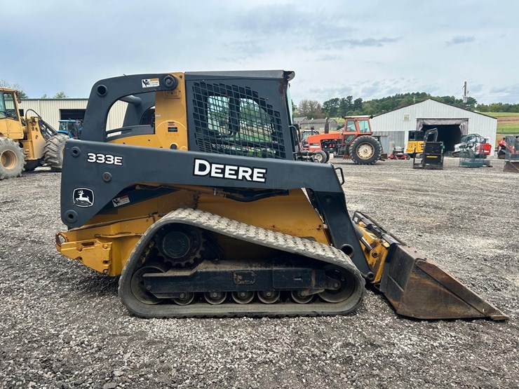 deere-333e-image-5