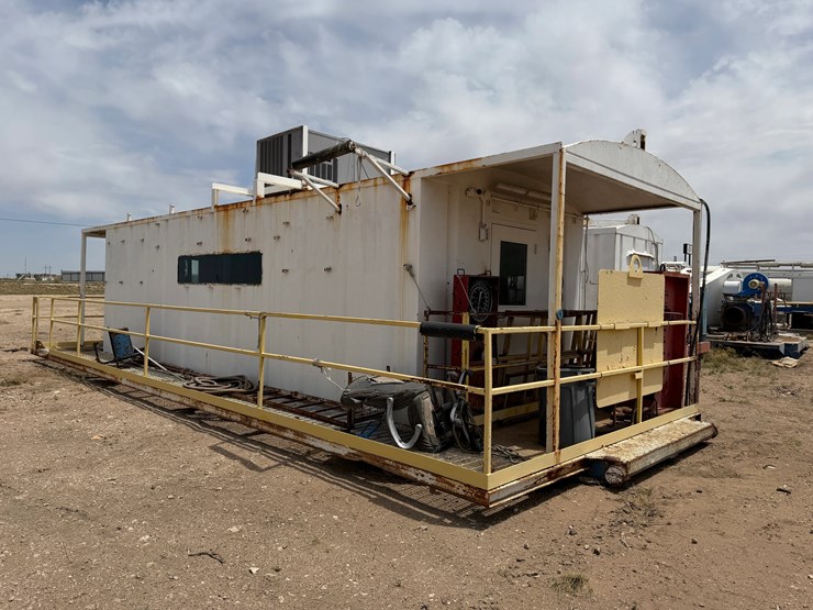 rig-#-1-top-dog-house-image-3