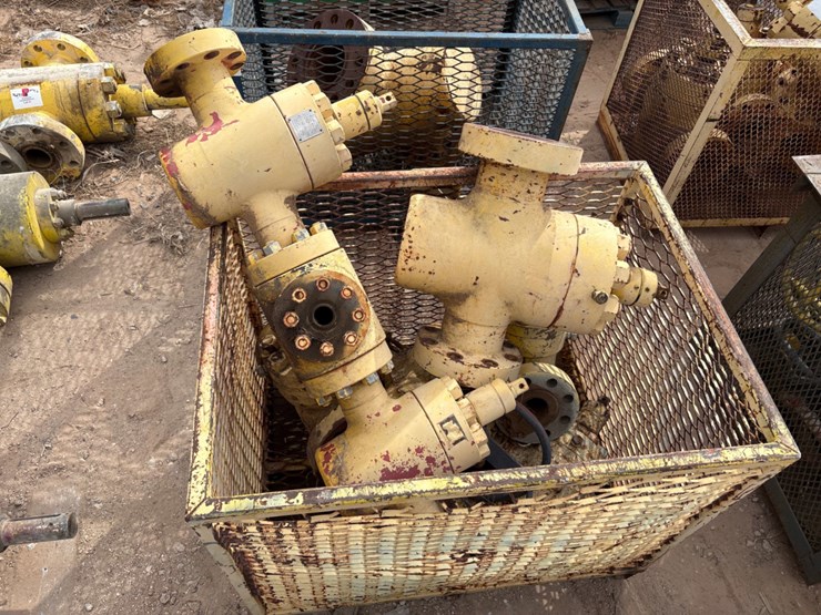(12)-assorted-gate-valves,-2-9/16”-10k-to-7-1/16”-10k-image-1