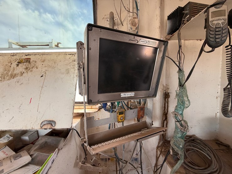 rig-#-1-top-dog-house-image-10