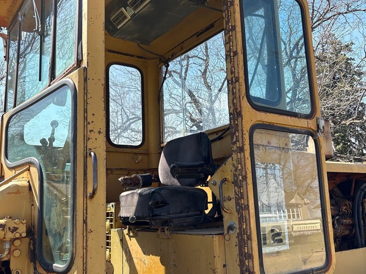 caterpillar-12f-image-12
