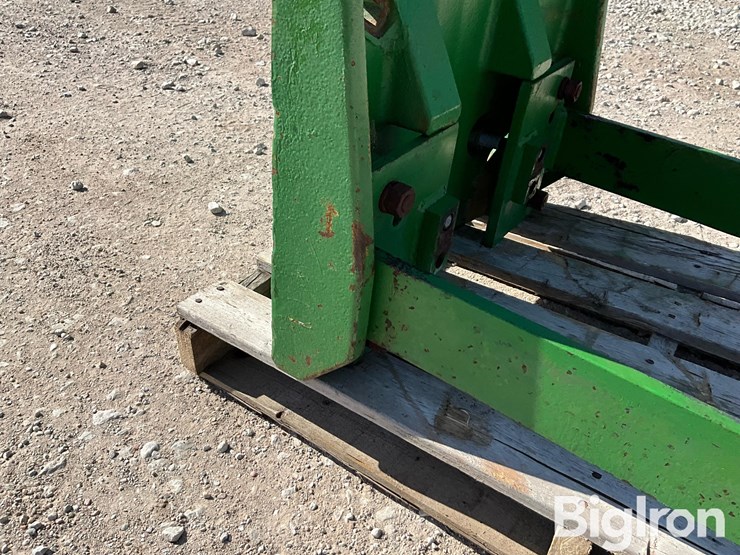 john-deere-4320-image-10