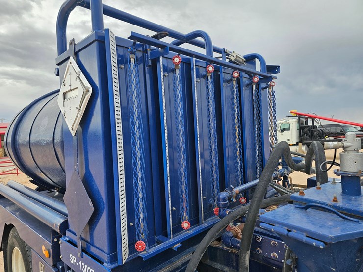 2015-ford-f750-image-7