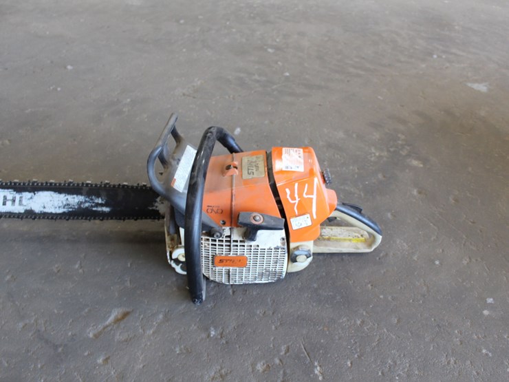 stihl-chain-saw-image-2