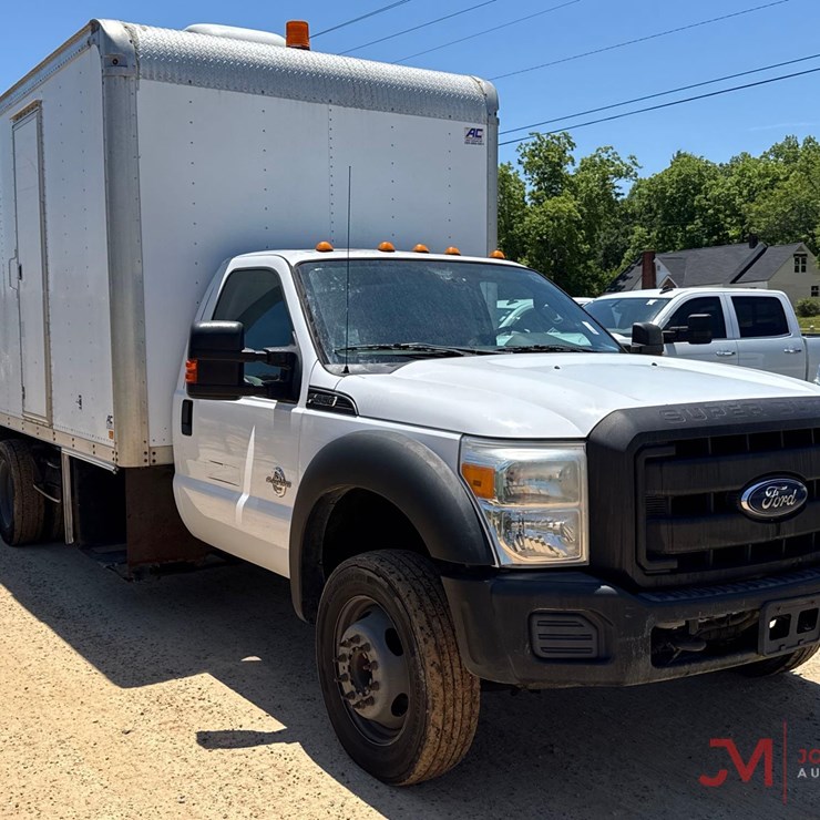 2013 FORD F550