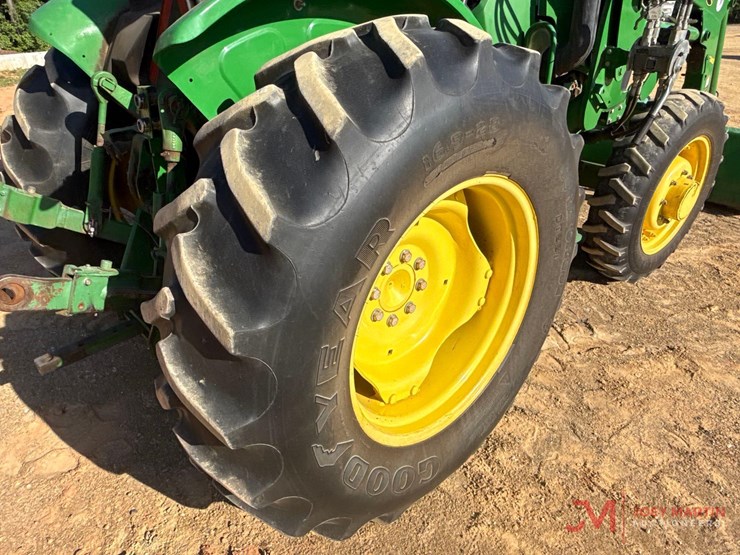 2017-john-deere-5055e-image-9
