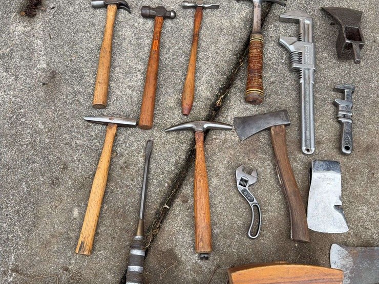 antique-tool-assortment-image-5