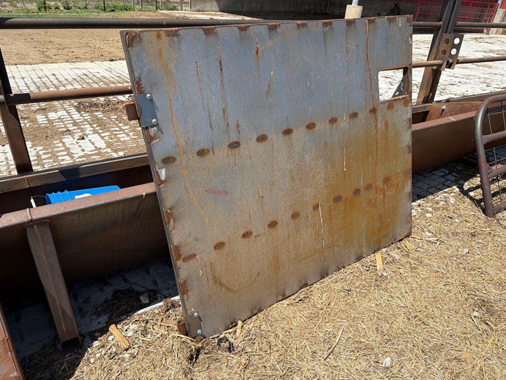 62”-long-gate-image-1
