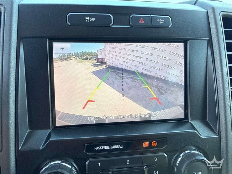 2022-ford-f350-image-26