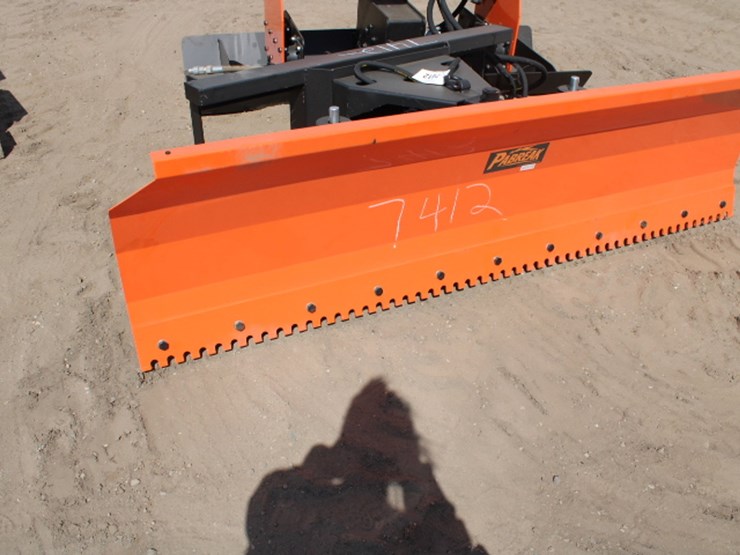 #7412-•-84"-skid-steer-dozer-blade-image-1