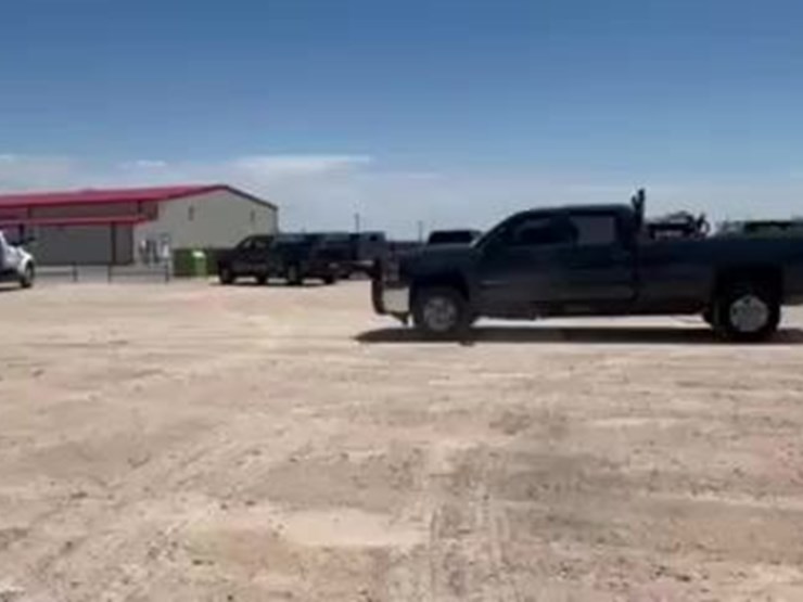 2018-chevrolet-silverado-2500hd-image-1