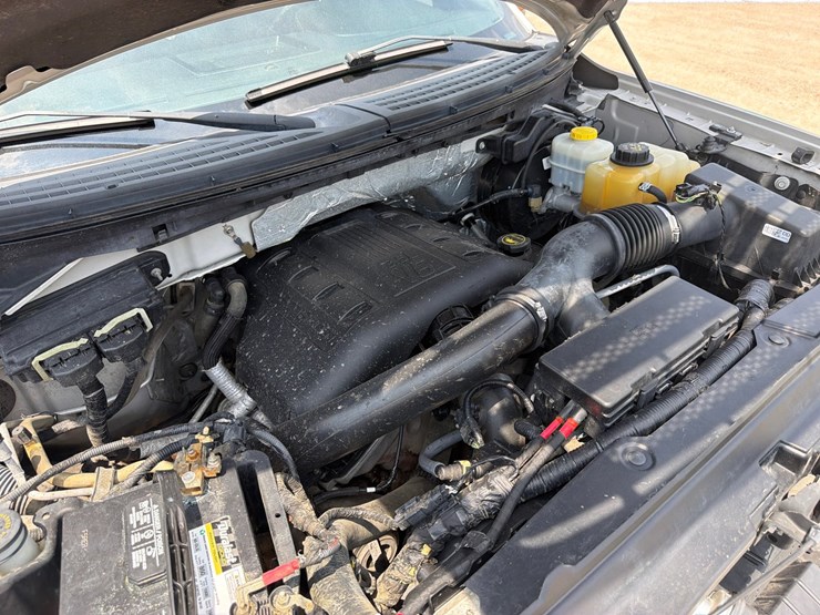2015-ford-f150-image-12