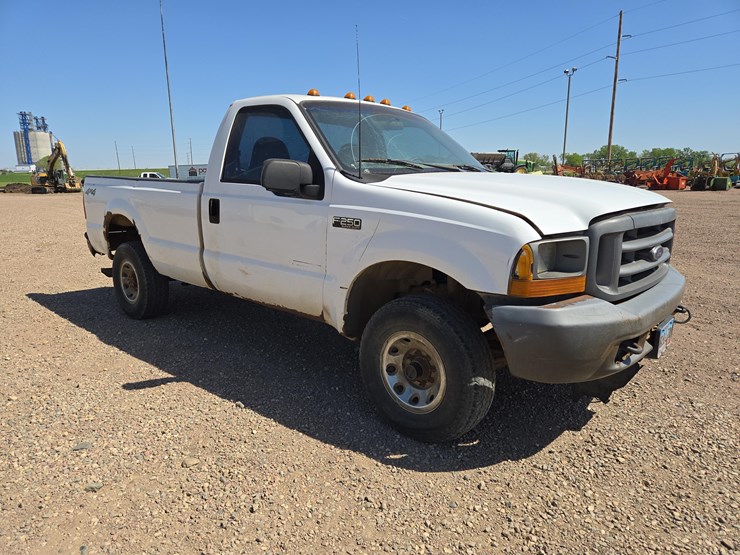 2000-ford-2000-image-1