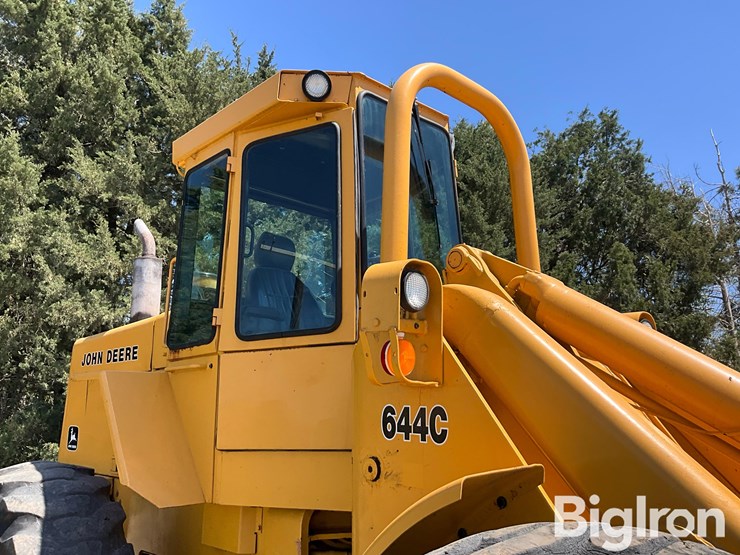 deere-644c-image-10