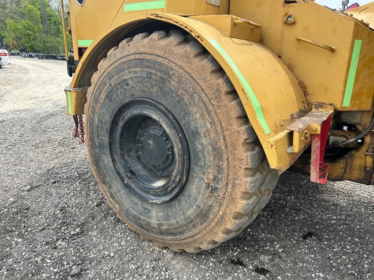 caterpillar-d25b-image-15