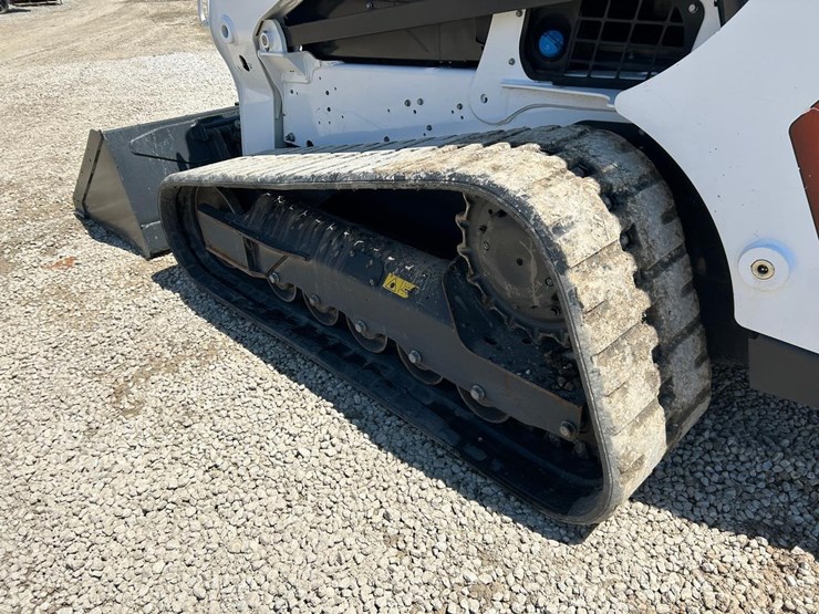 2023-bobcat-t770-image-16
