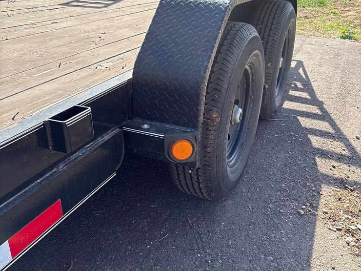 2019-pj-7ft-x-18ft-beaver-tail-bumper-hitch-trailer--1-owner-image-13
