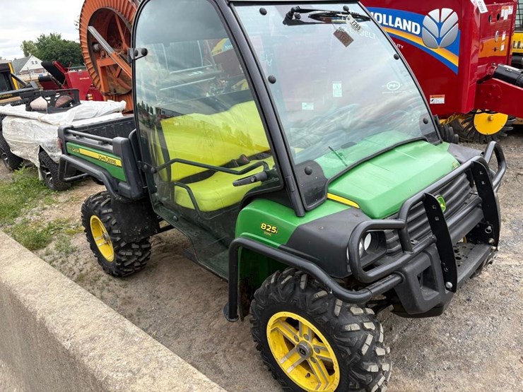 john-deere-gator-image-5