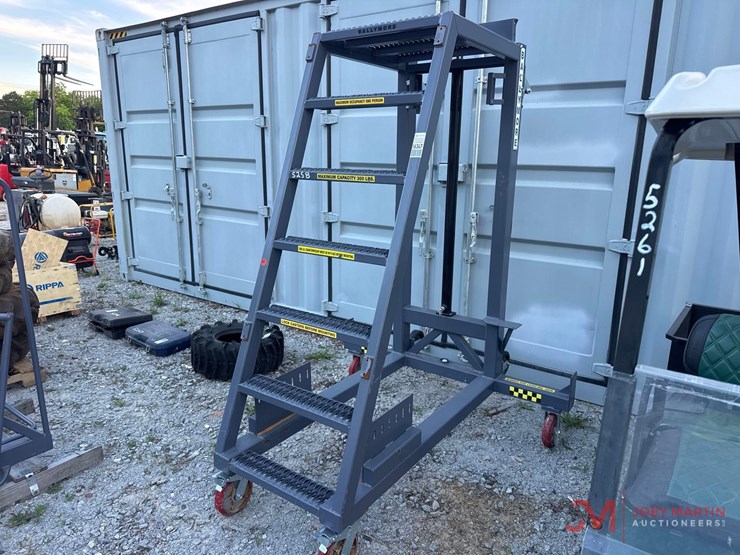 balleymoreindustrial-rolling-stair-lift,-counter-weight-image-7