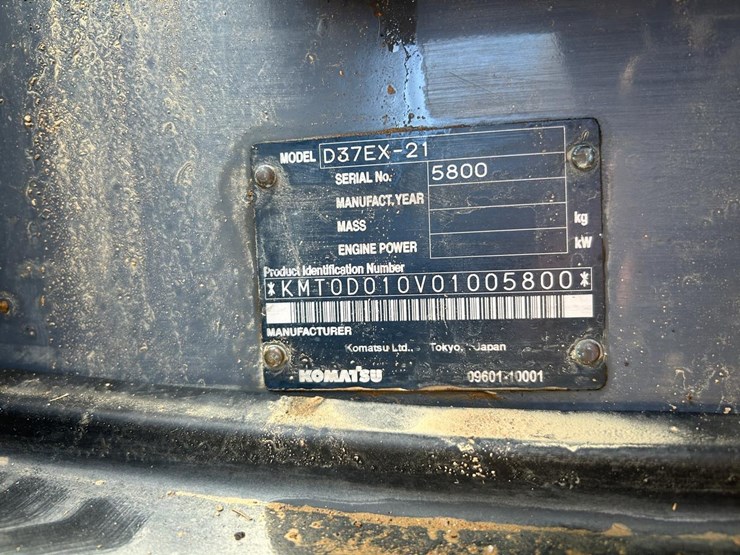 komatsu-d37ex-21-image-32