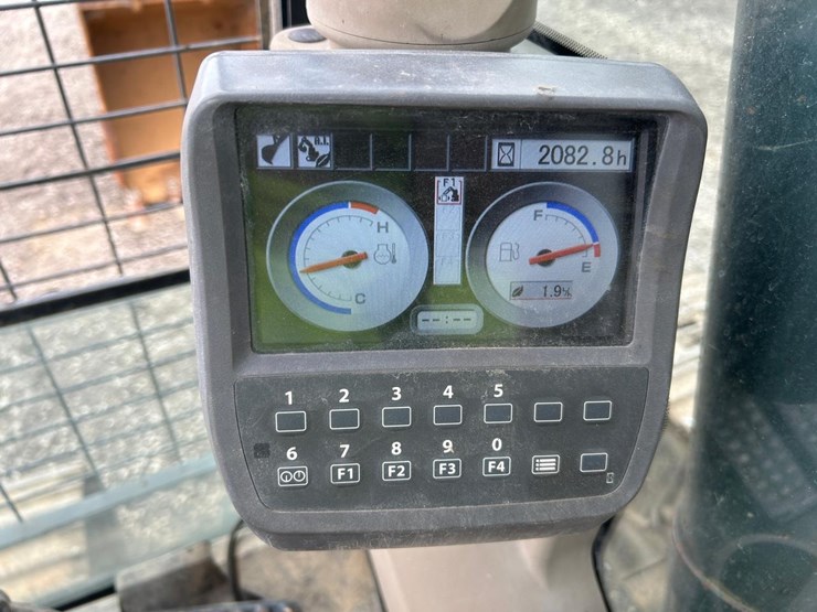 deere-160d-lc-image-23