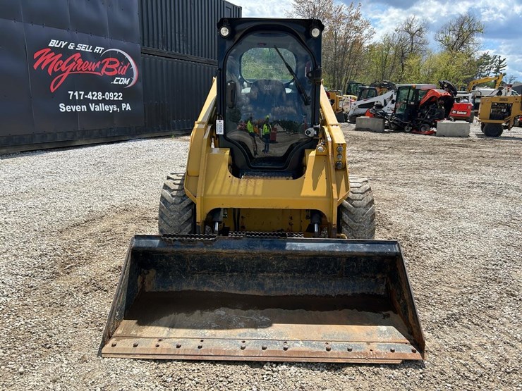 2015-caterpillar-246d-image-7