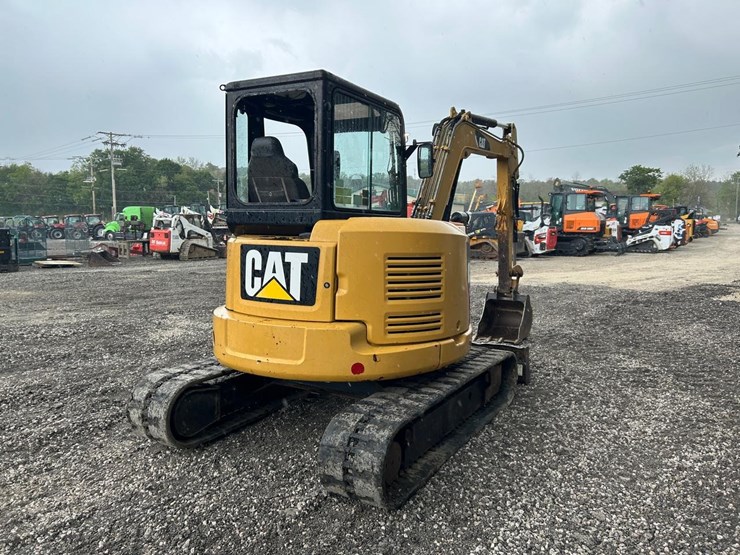 caterpillar-305e2-cr-image-4