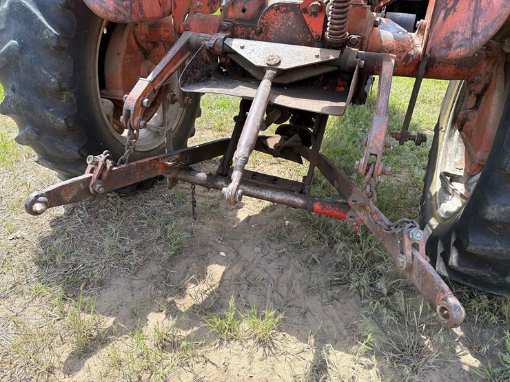 allis-chalmers-wd-tractor-image-21