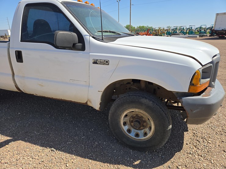 2000-ford-2000-image-10